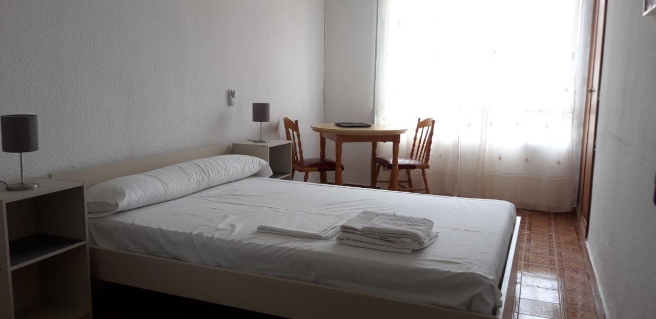 Pension Benavente Ap-7 3Min Coche Playa 5 Min Self Check-In 24H มอนโกฟาร์ ภายนอก รูปภาพ