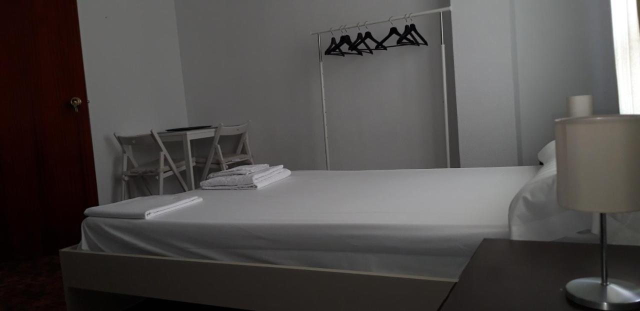 Pension Benavente Ap-7 3Min Coche Playa 5 Min Self Check-In 24H มอนโกฟาร์ ภายนอก รูปภาพ