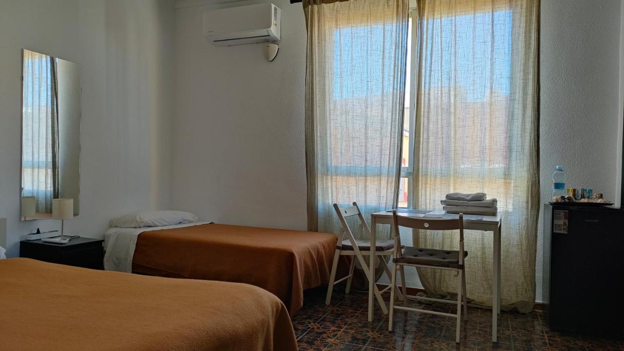 Pension Benavente Ap-7 3Min Coche Playa 5 Min Self Check-In 24H มอนโกฟาร์ ภายนอก รูปภาพ